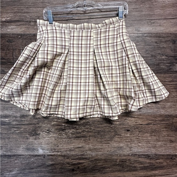 SO Tan Mini Skater Plaid Brown Skirt with Pleats - Picture 1 of 7